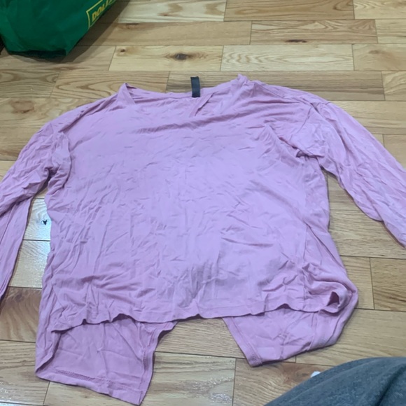 sports shirt with cutout in the back size M - Picture 1 of 2